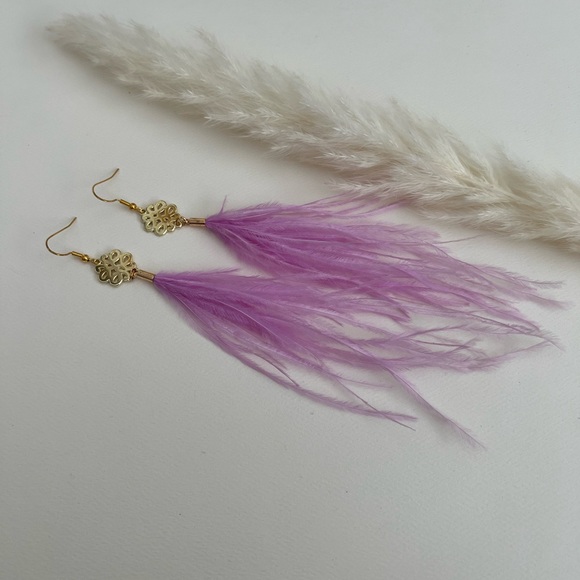 Long Dangle Pink Feather Hippie Chic Earrings - Stylish Boho Chic Earrings - Picture 1 of 15